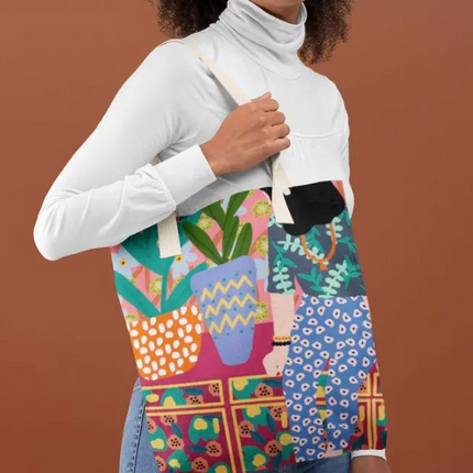 Hawaiian Girl Relaxing Tote Bag