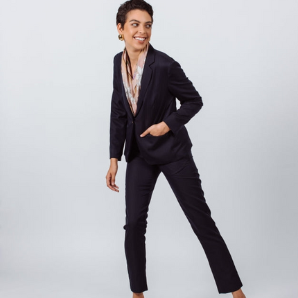 Tailoring Slim Pants in Navy Blue