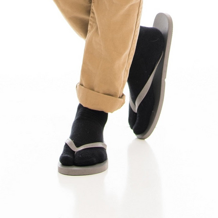 V-Toe Athletic Flip-Flop Tabi Big Toe Crew Socks - Black Solid