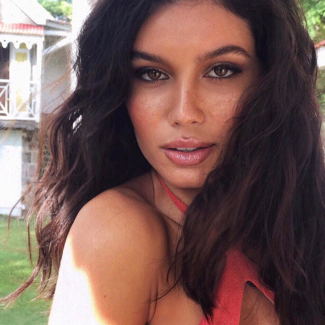 Anne de Paula - Sports Illustrated Swimsuit - Top