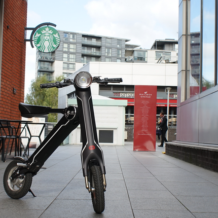 The Cruzaa Electric Scooter - 35km Range & 25kmh Top Speed Cruzaa Built in Bluetooth & Speakers + USB