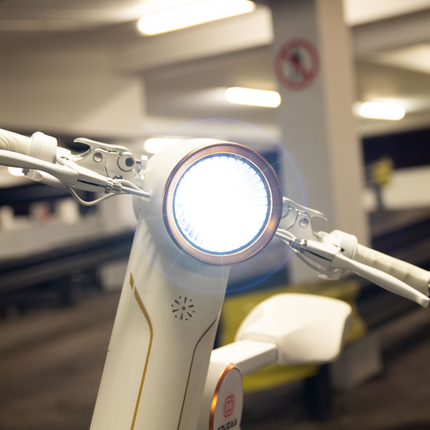 The Cruzaa PRO Electric Scooter - 35km Range & 25kmh Top Speed Cruzaa Built in Bluetooth & Speakers + USB - Racing White
