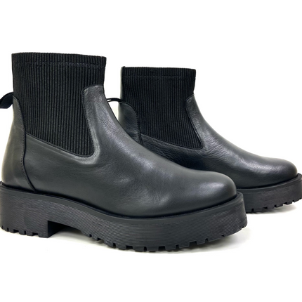 Olivia Black Platform Chelsea