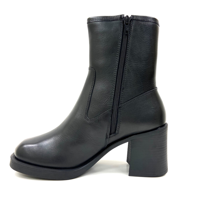 Lyla Black Square Block Heel Zip Boot