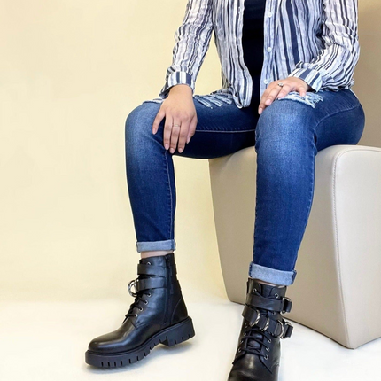 Ivy Black Ringed Combat Boot