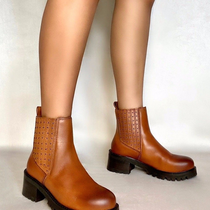 Saka Tan Studded Chelsea