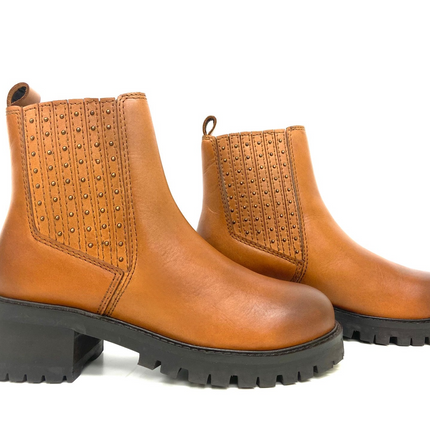 Saka Tan Studded Chelsea