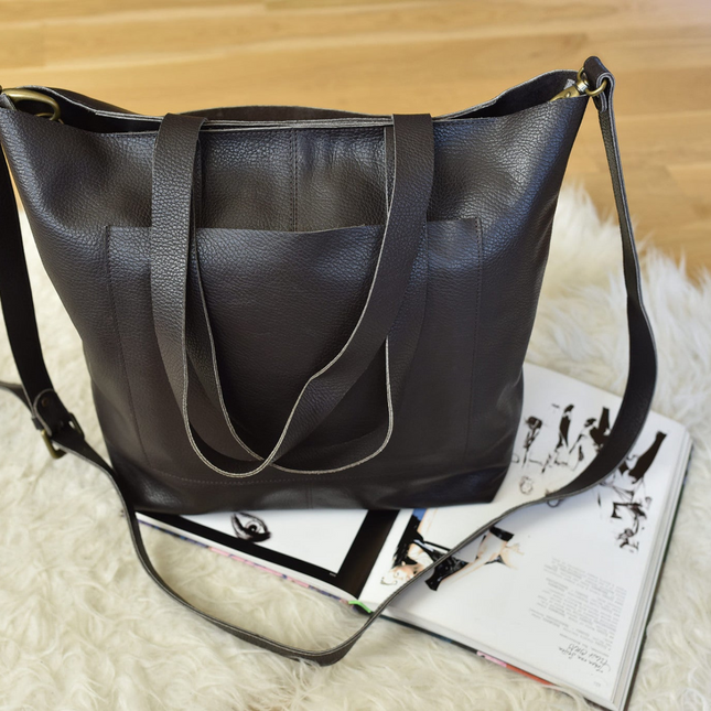 Journalist Tote