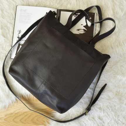 Journalist Tote