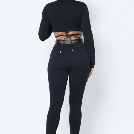 Belen - All Black Beltie