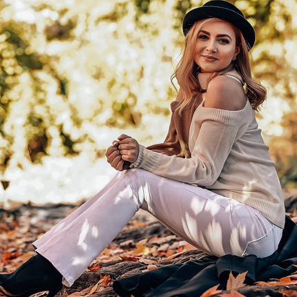 Mid Rise Strecthy Flare Jeans