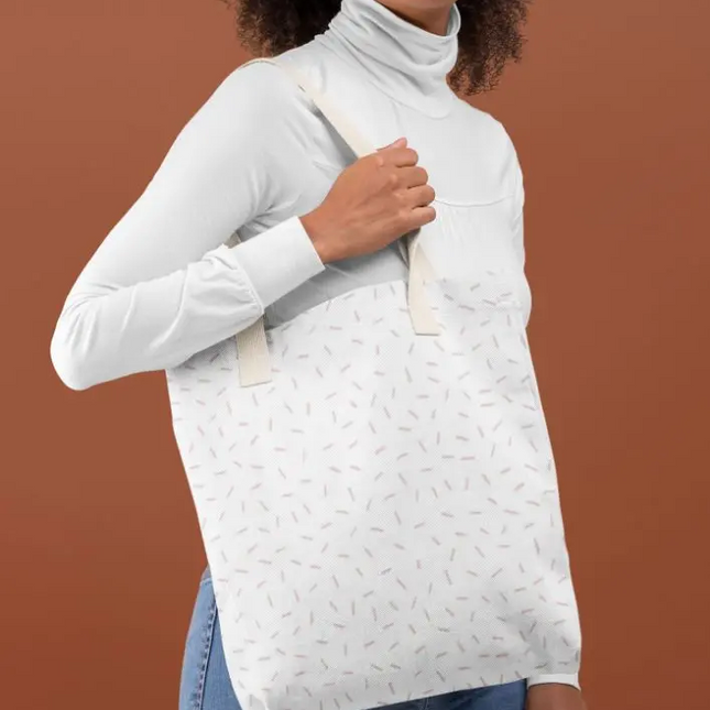 Oqi Tote Bag