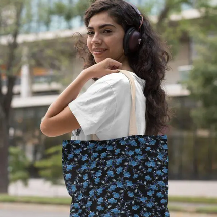 Aamantel Tote Bag