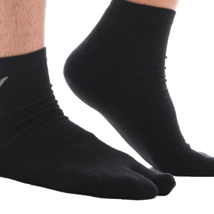 Athletic Black Solid V-Toe Flip Flop Tabi Big Toe Ankle Socks Comfortable Stylish For Men And Women