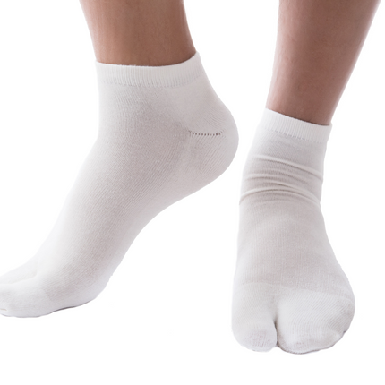 3 Pairs V-Toe Flip-Flop Tabi Big Toe White Ankle Socks Comfortable Stylish For Men And Women Fun Socks