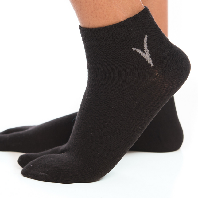 Black Ankle Casual V-Toe Flip-Flop Tabi Big Toe Socks