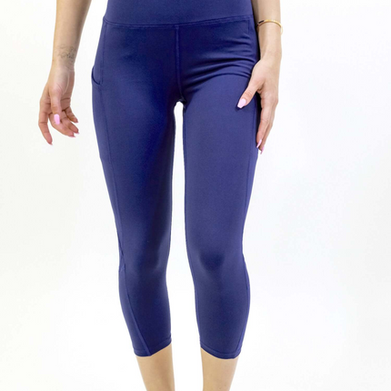 Seajoy Athletic High-Waisted Capri Leggings with Hip Pockets